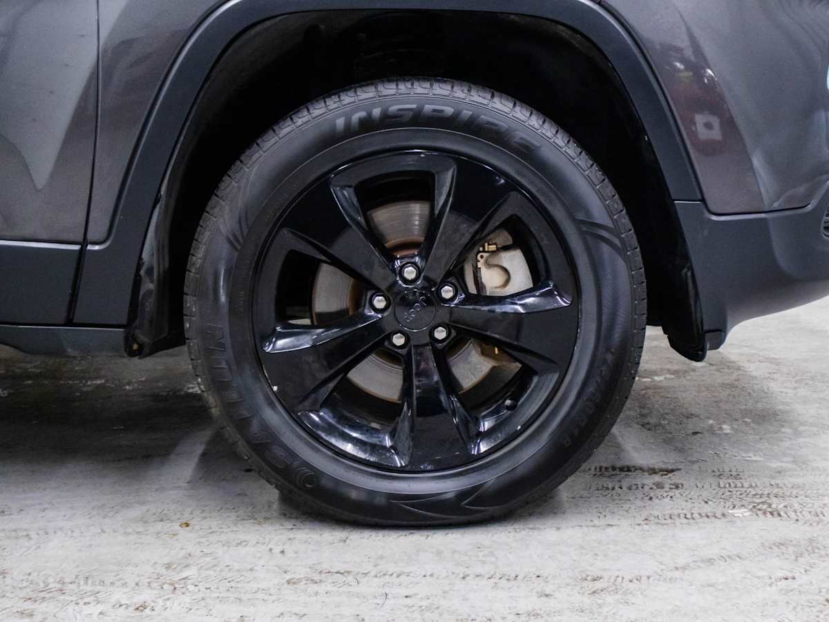 2017 Jeep Cherokee Altitude — photo 5