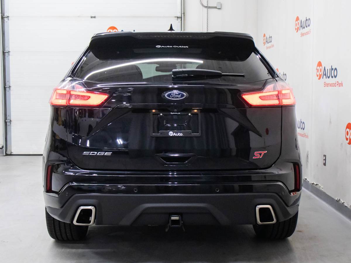 2019 Ford Edge ST — photo 8