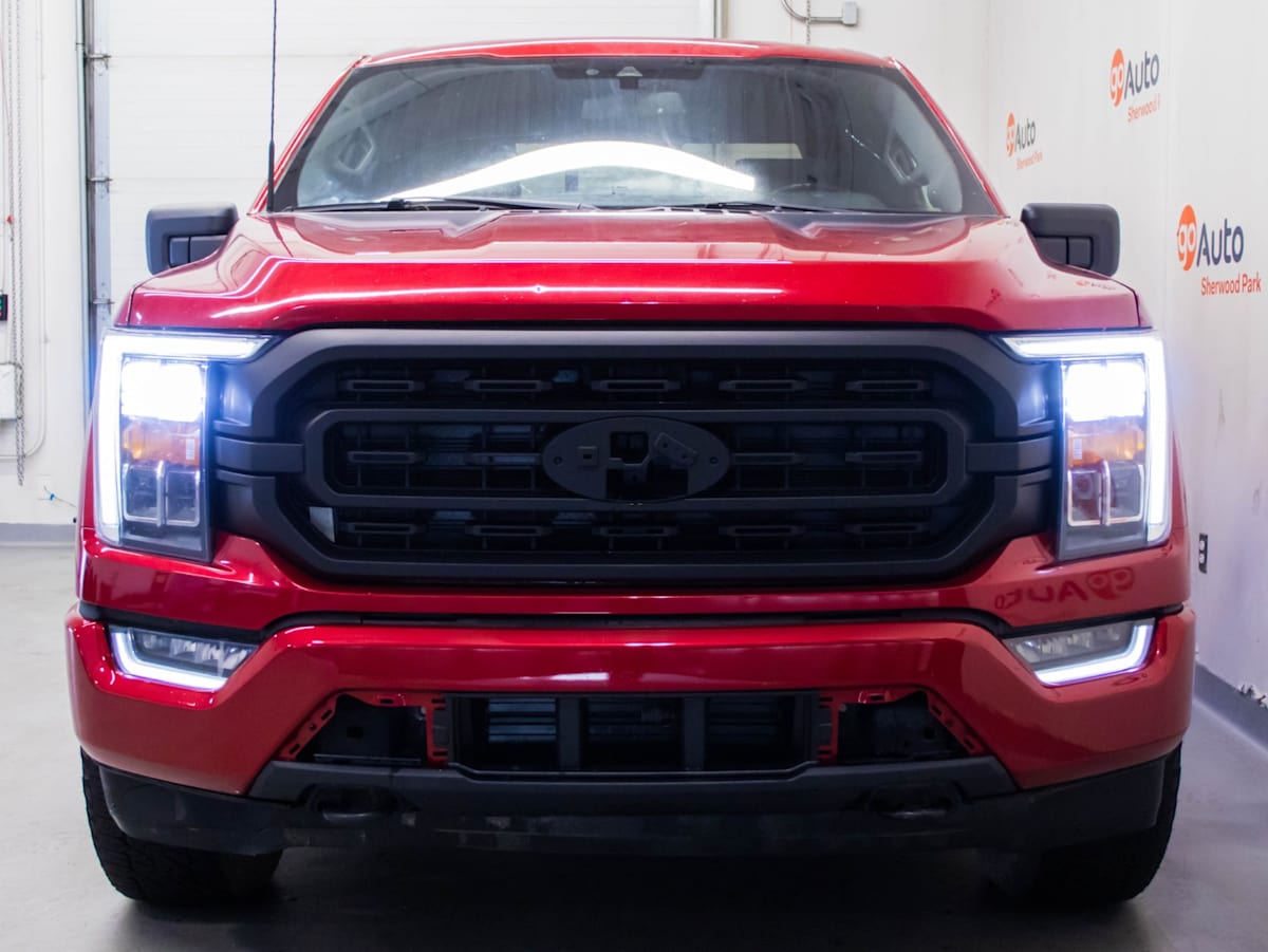 2021 Ford F-150 XLT — photo 2