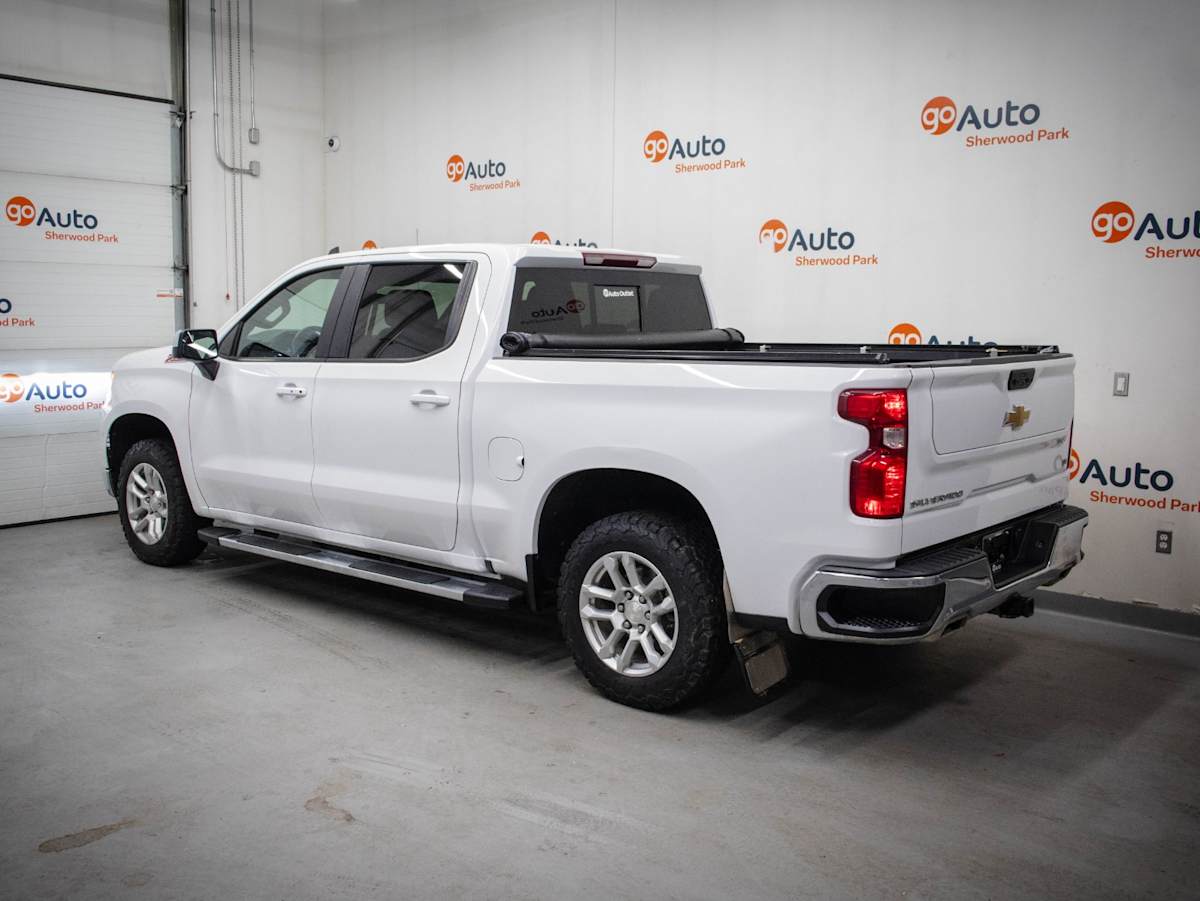 2024 Chevrolet Silverado 1500 LT — photo 7