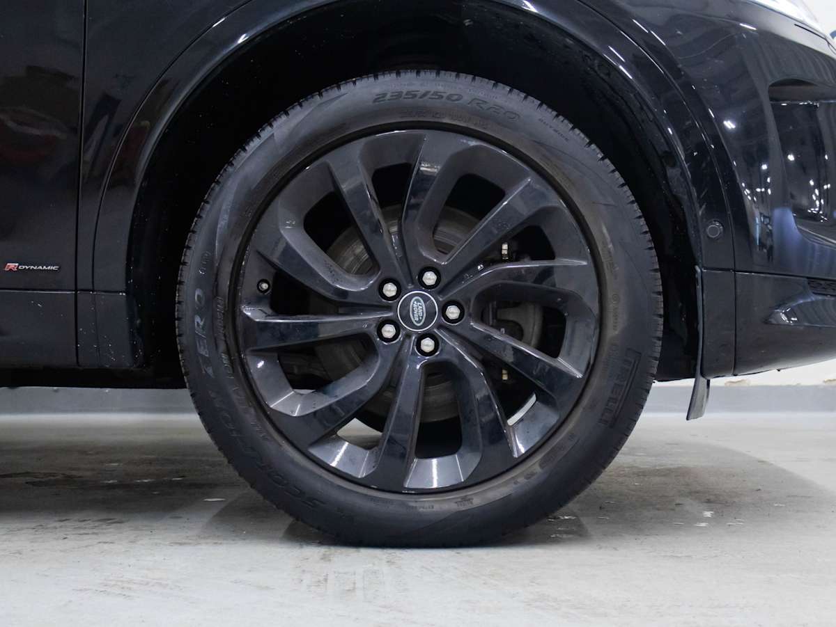 2021 Land Rover Discovery Sport R-Dynamic SE — photo 6