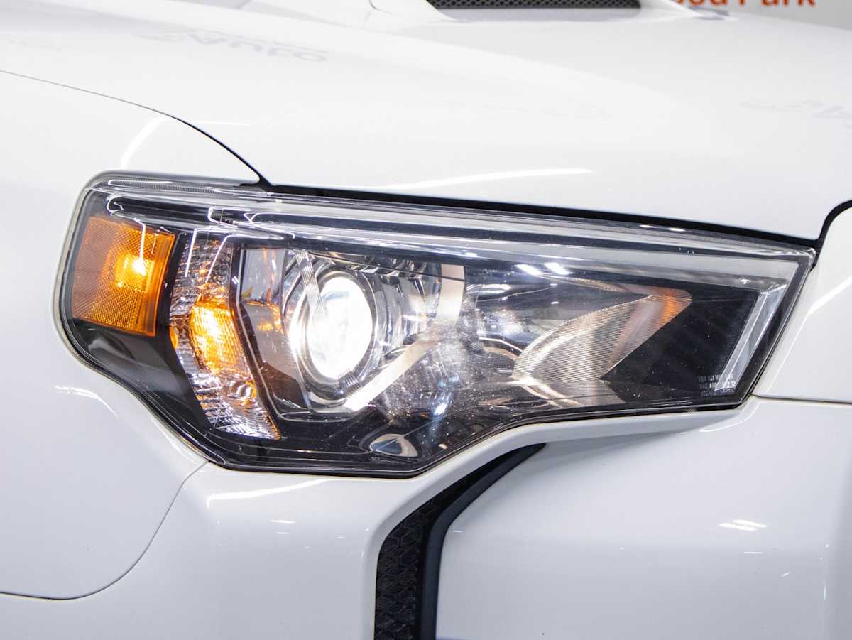 2018 Toyota 4Runner SR5 (A5) — photo 3