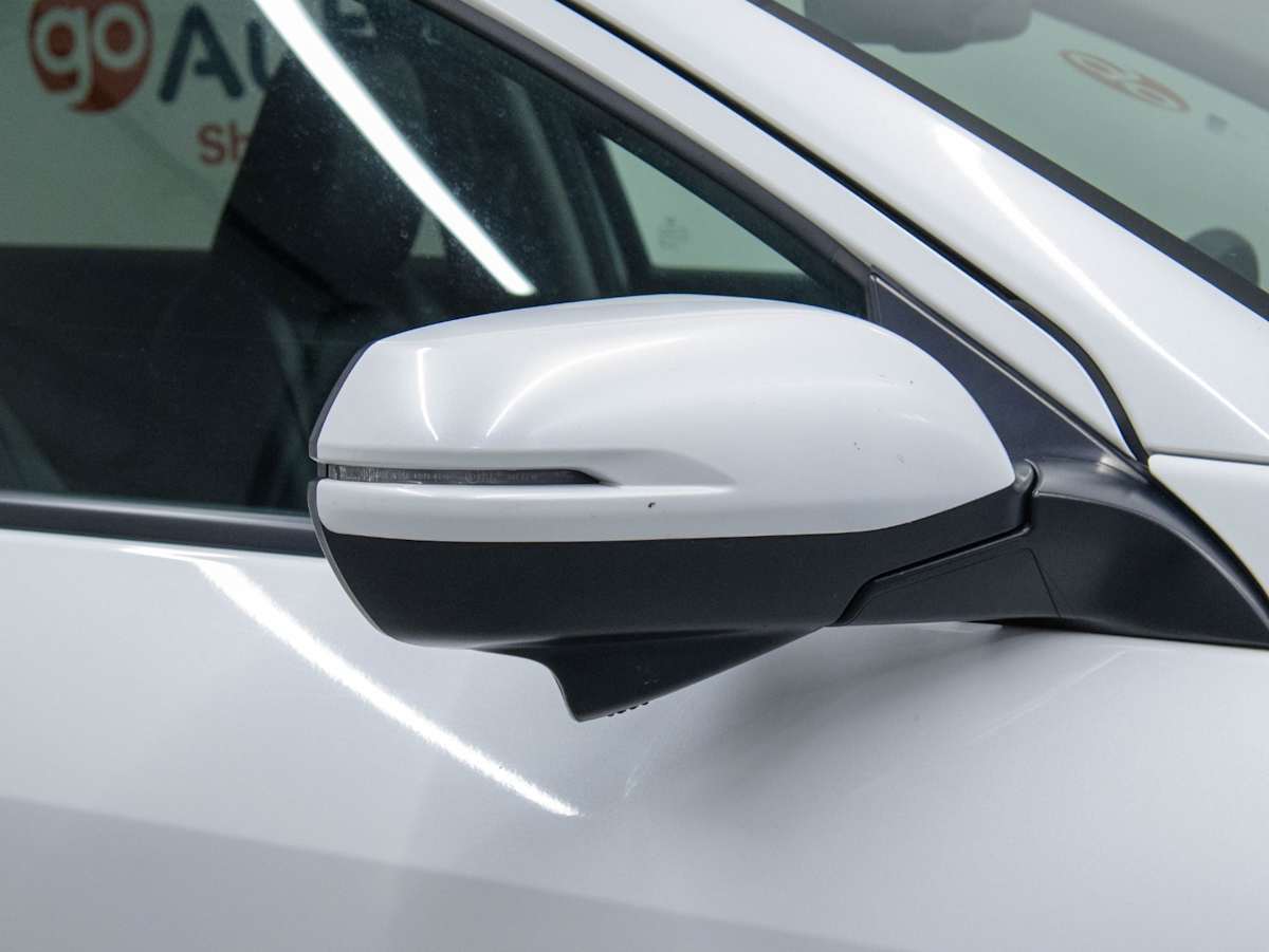 2020 Honda HR-V Touring — photo 4