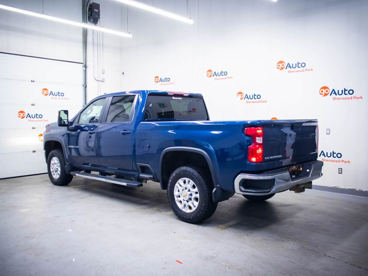 2022 Chevrolet Silverado 2500HD LT — photo 8