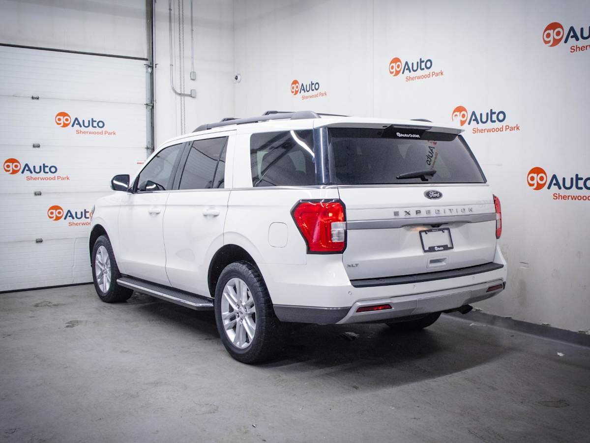2022 Ford Expedition XLT — photo 7