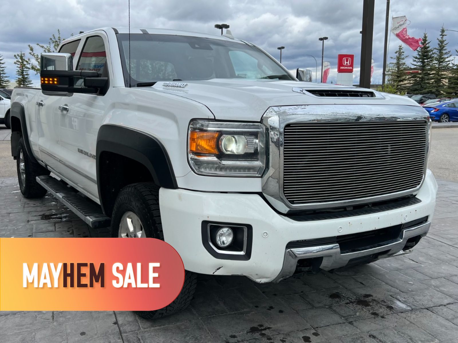 GMC Sierra 3500HD Denali Crew Cab SB 4WD 2017