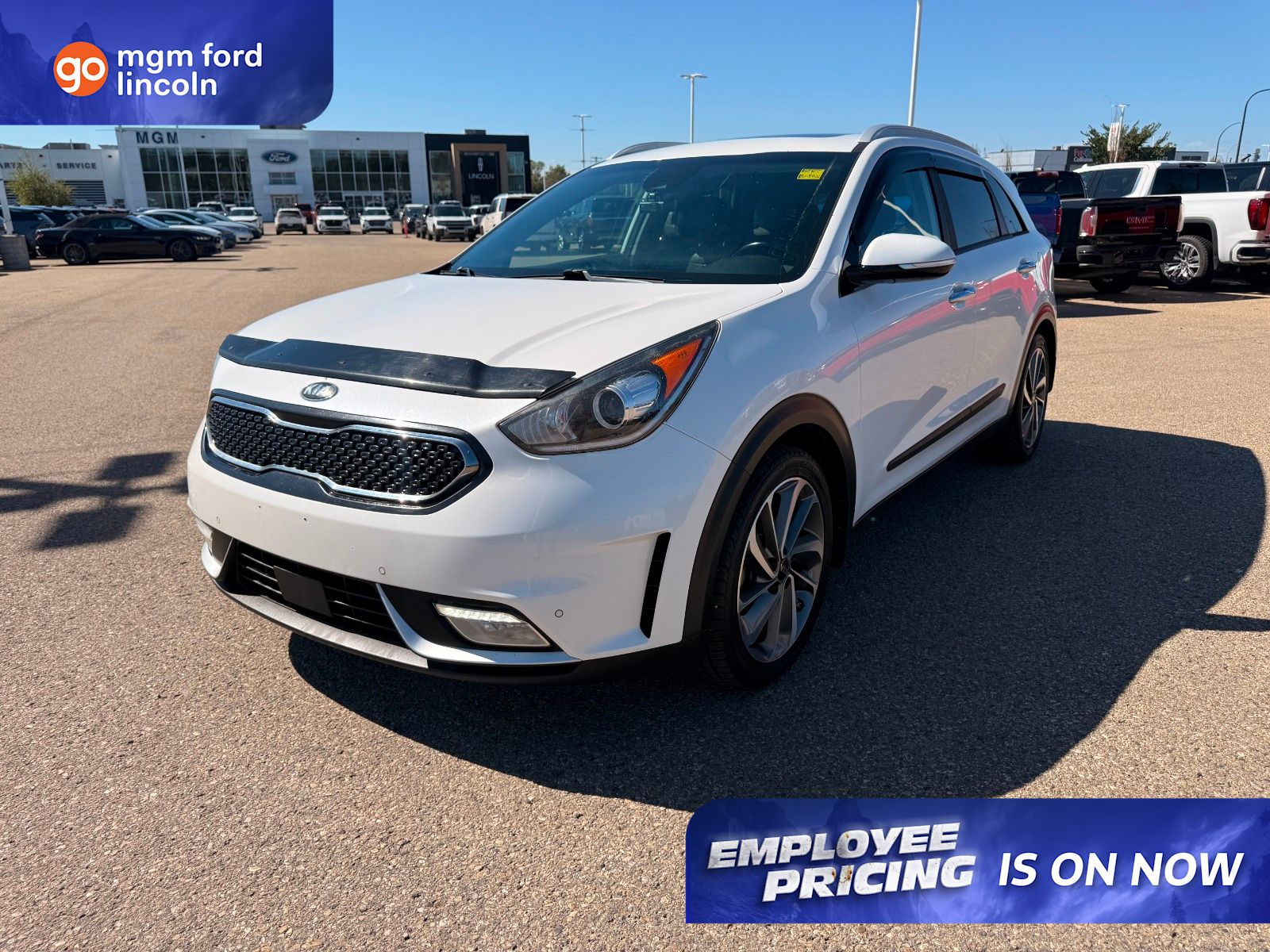  2017 Kia Niro SX Touring   
