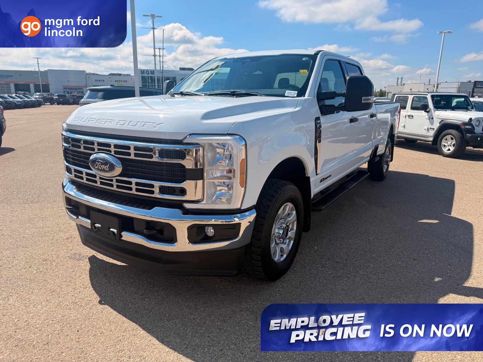  2024 Ford F-350 Super Duty XLT Crew Cab 4WD   