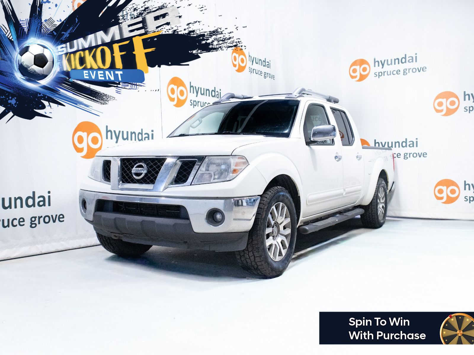  2013 Nissan Frontier Pickup Truck Four-Wheel Drive 5-Speed Automatic