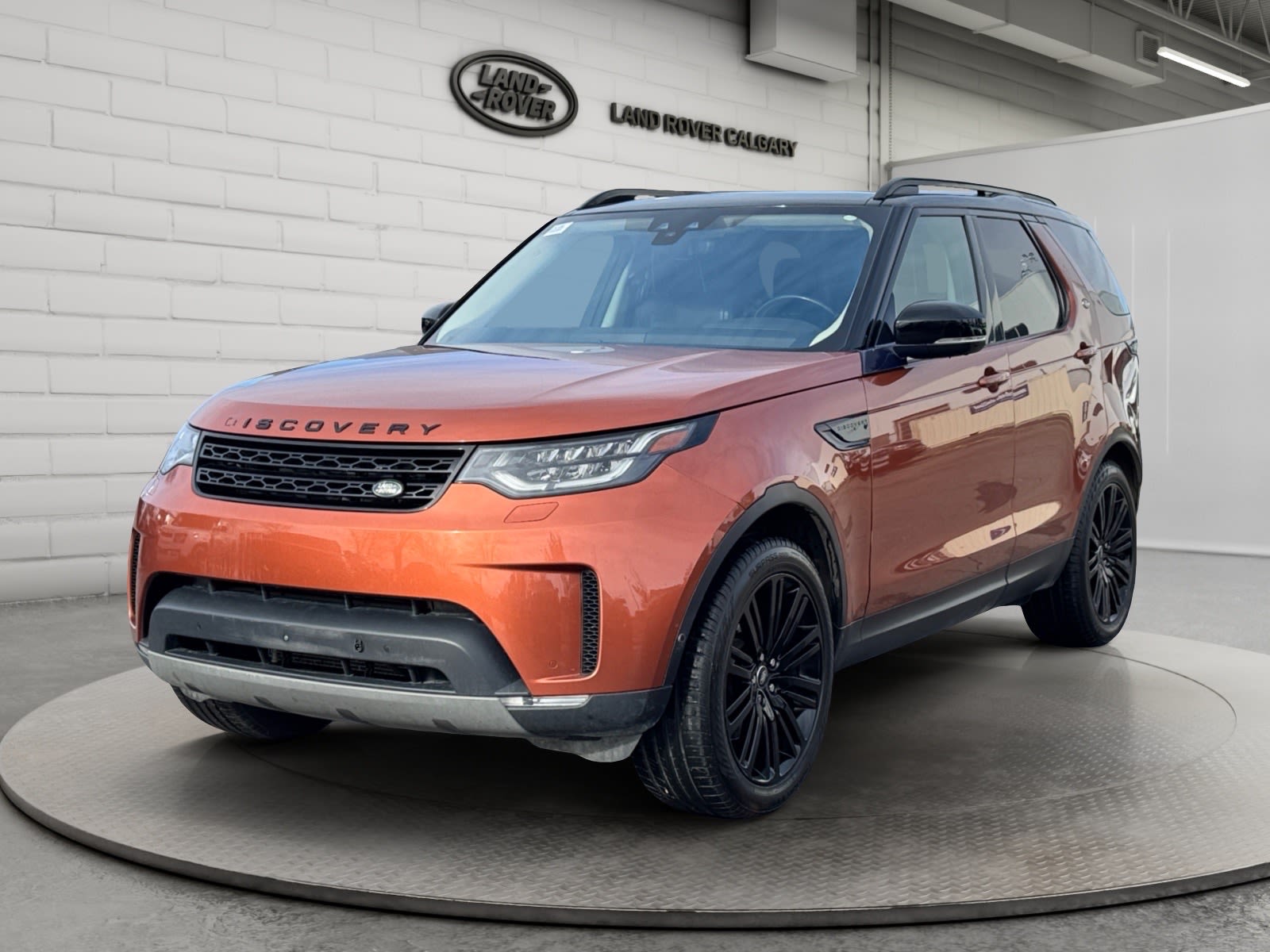  2017 Land Rover Discovery SUV / Crossover All-Wheel Drive 8-Speed Automatic