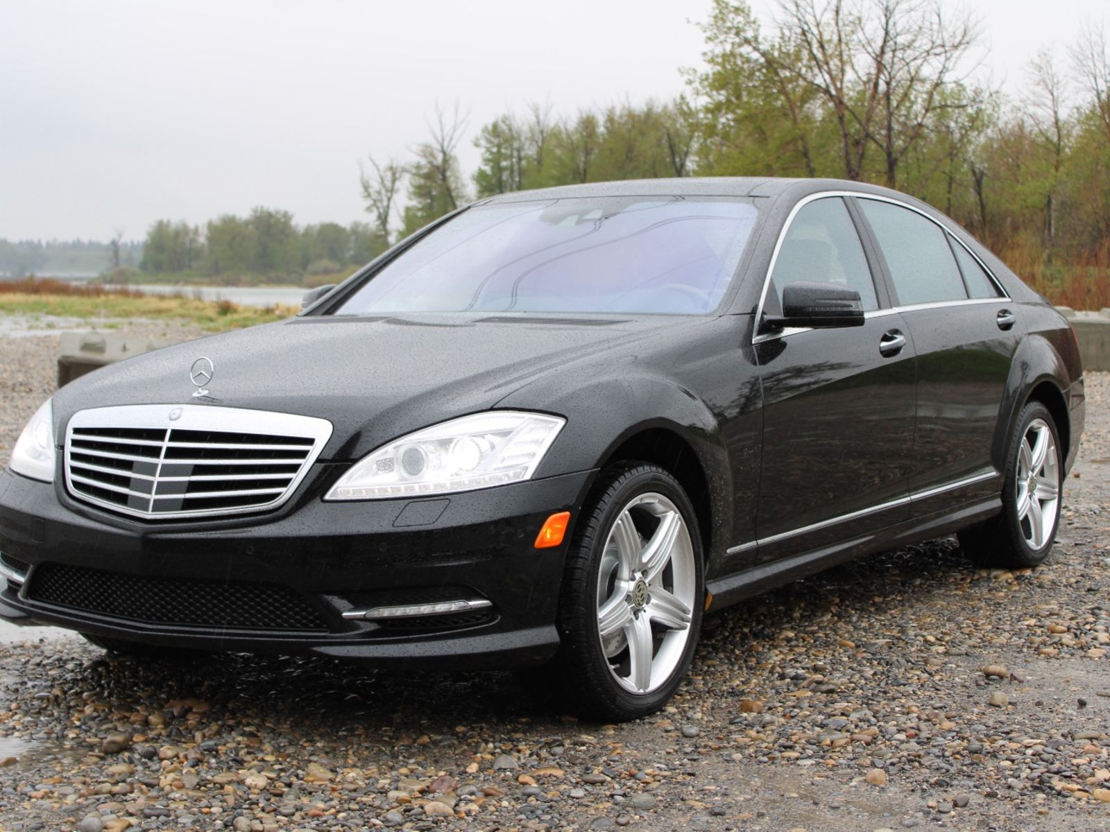 Mercedes-Benz S-Class S 550 4MATIC 2011