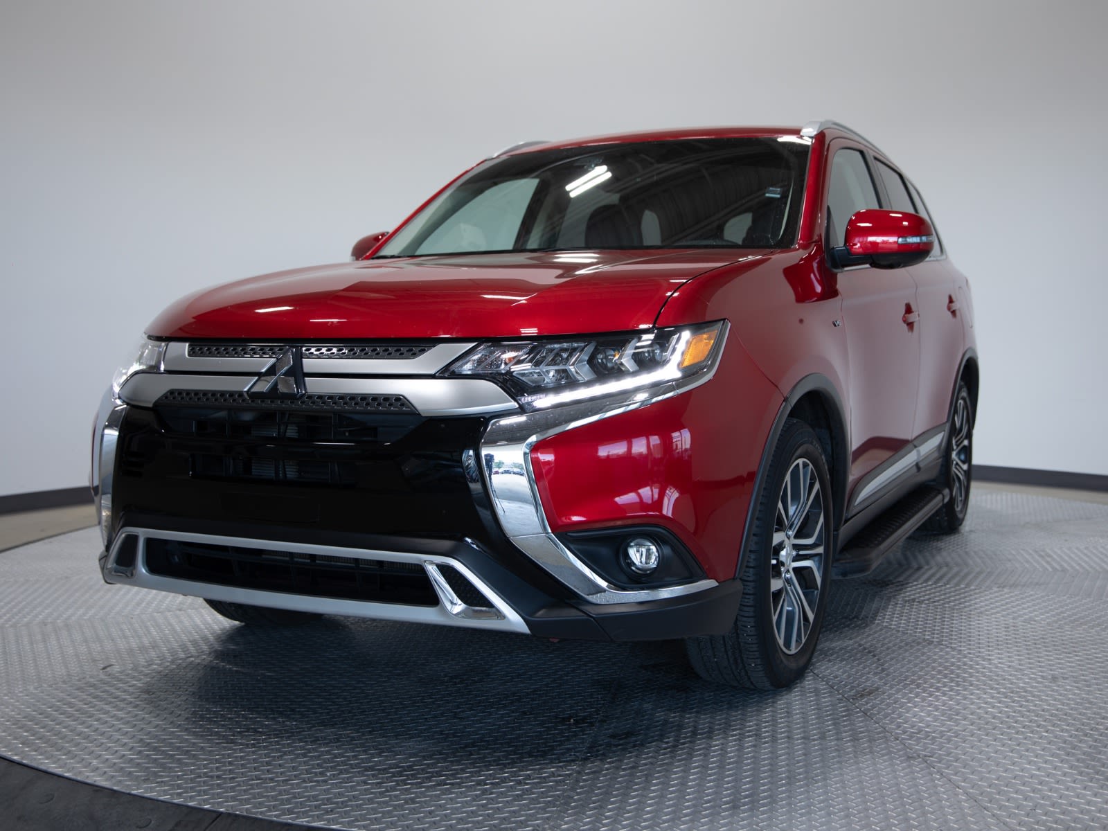  2020 Mitsubishi Outlander SUV / Crossover All-Wheel Drive 6-Speed Automatic