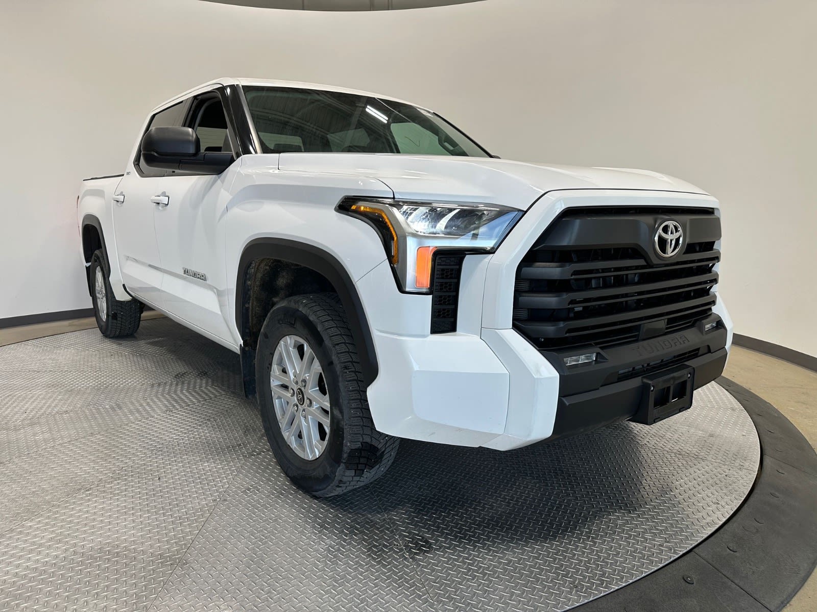 2022 Toyota Tundra SR5 CrewMax Cab 4WD