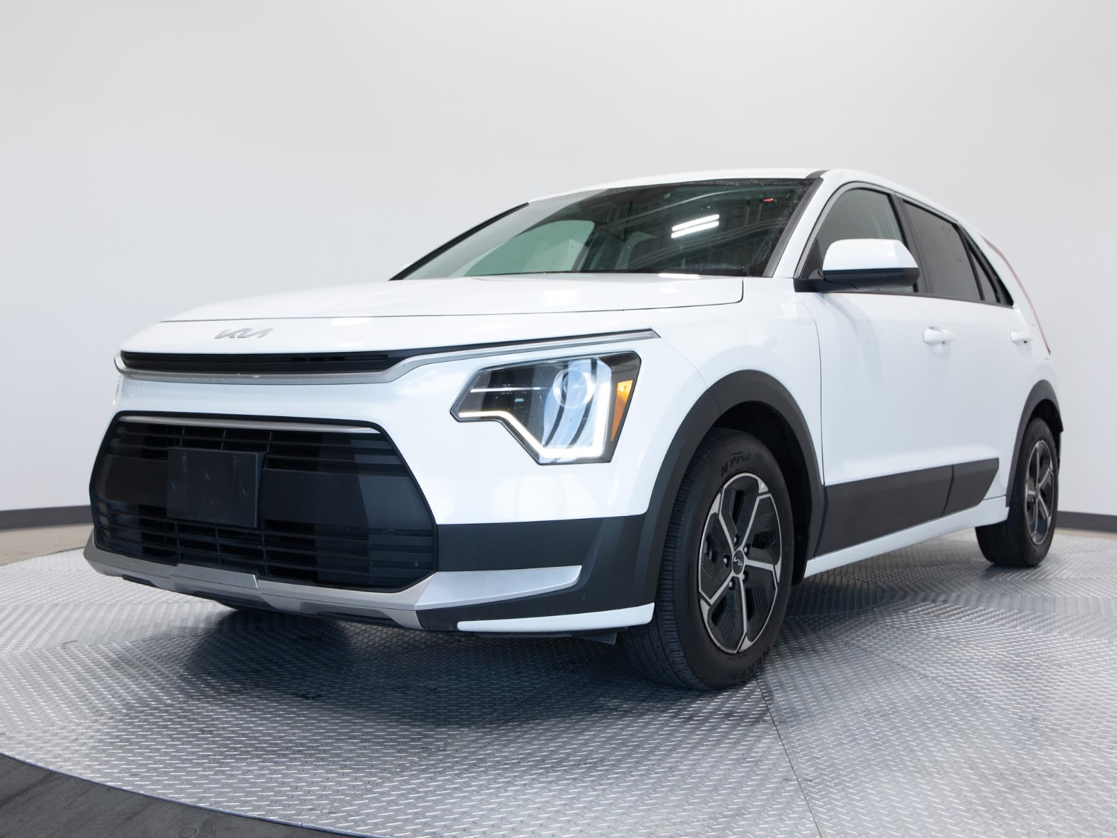 2023 Kia Niro SUV / Crossover Front-Wheel Drive 6-Speed Automatic