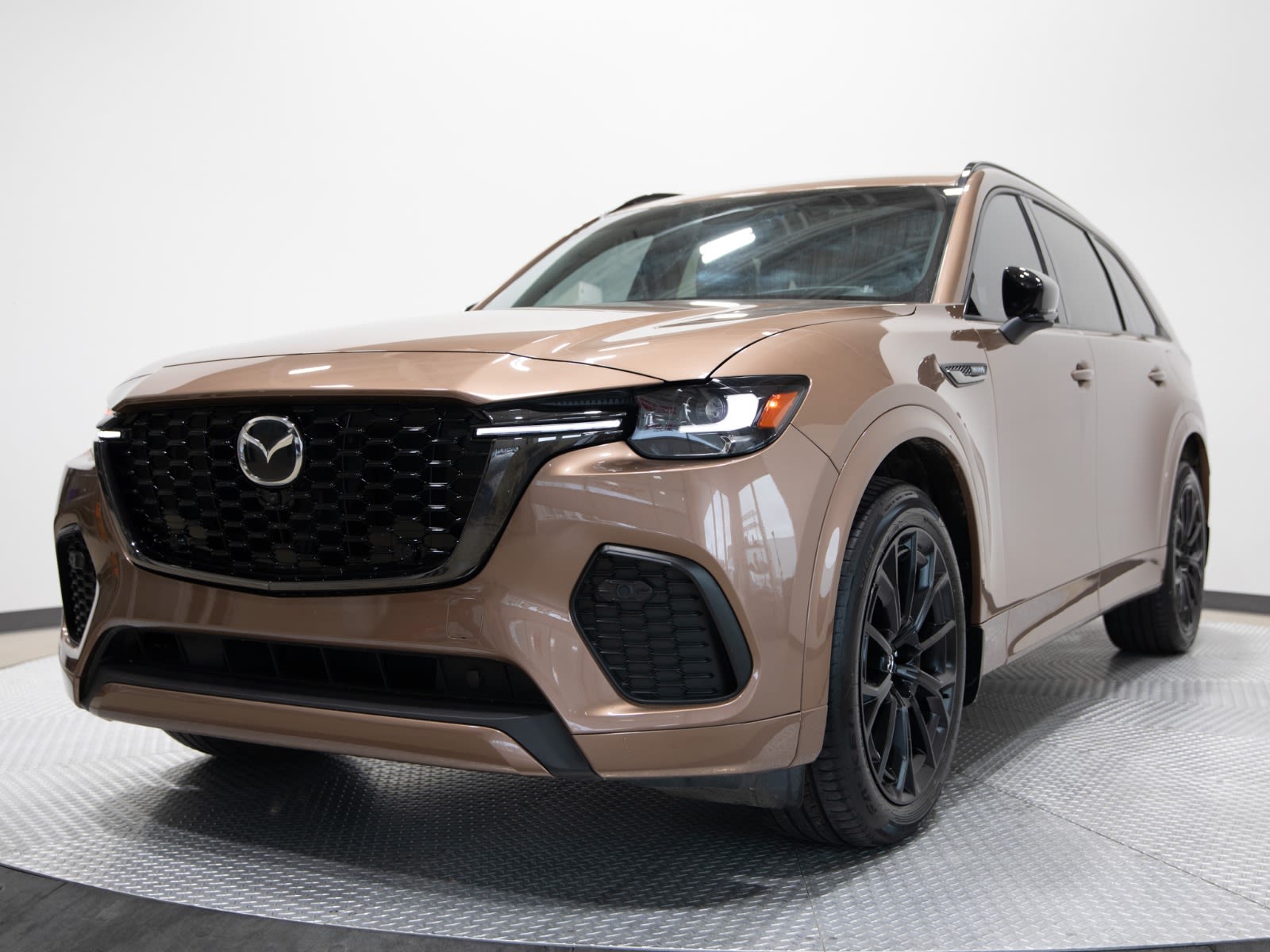  2025 Mazda CX-70 SUV / Crossover  8-Speed Automatic