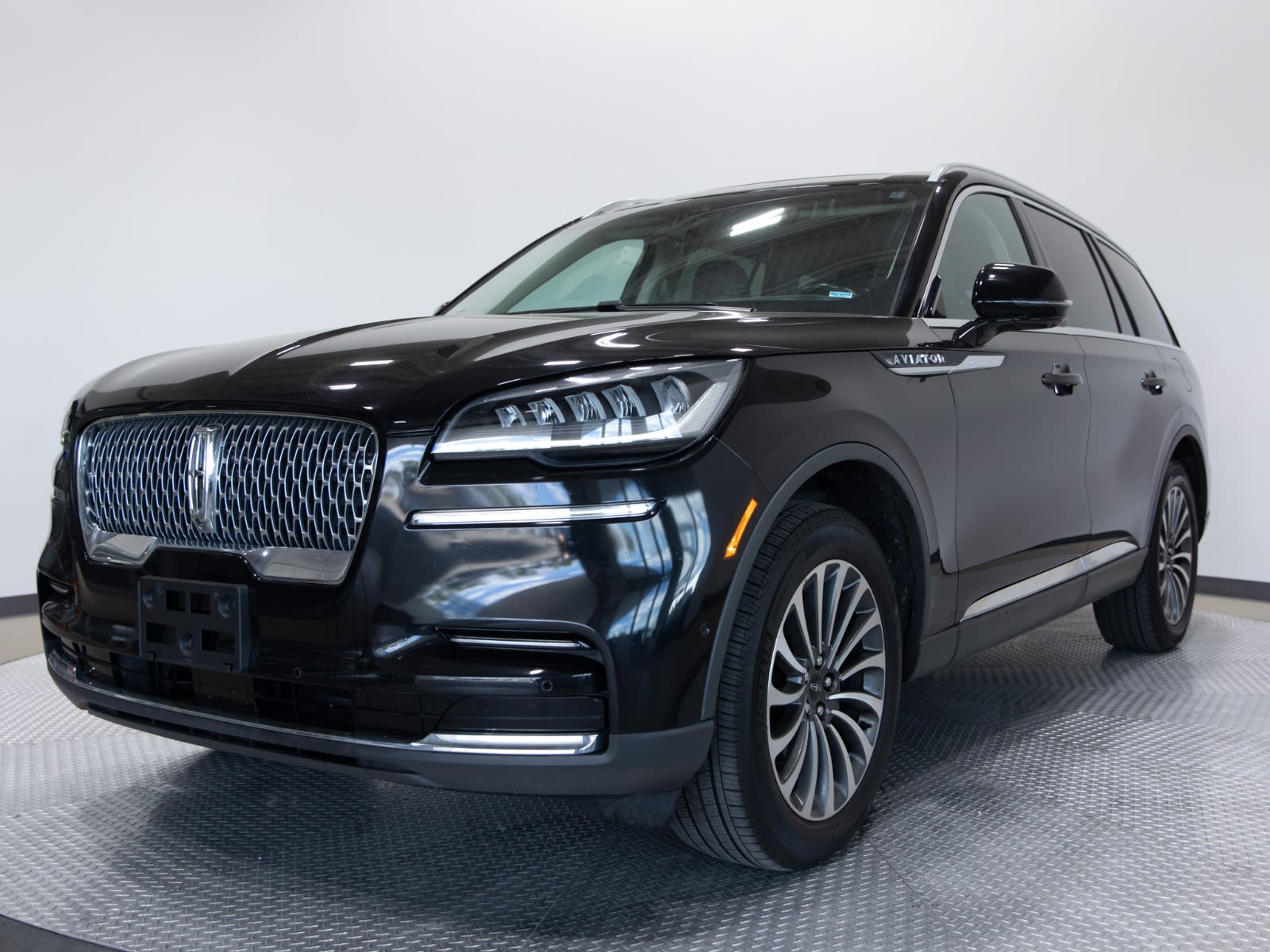 2022 Lincoln Aviator SUV / Crossover All-Wheel Drive Automatic