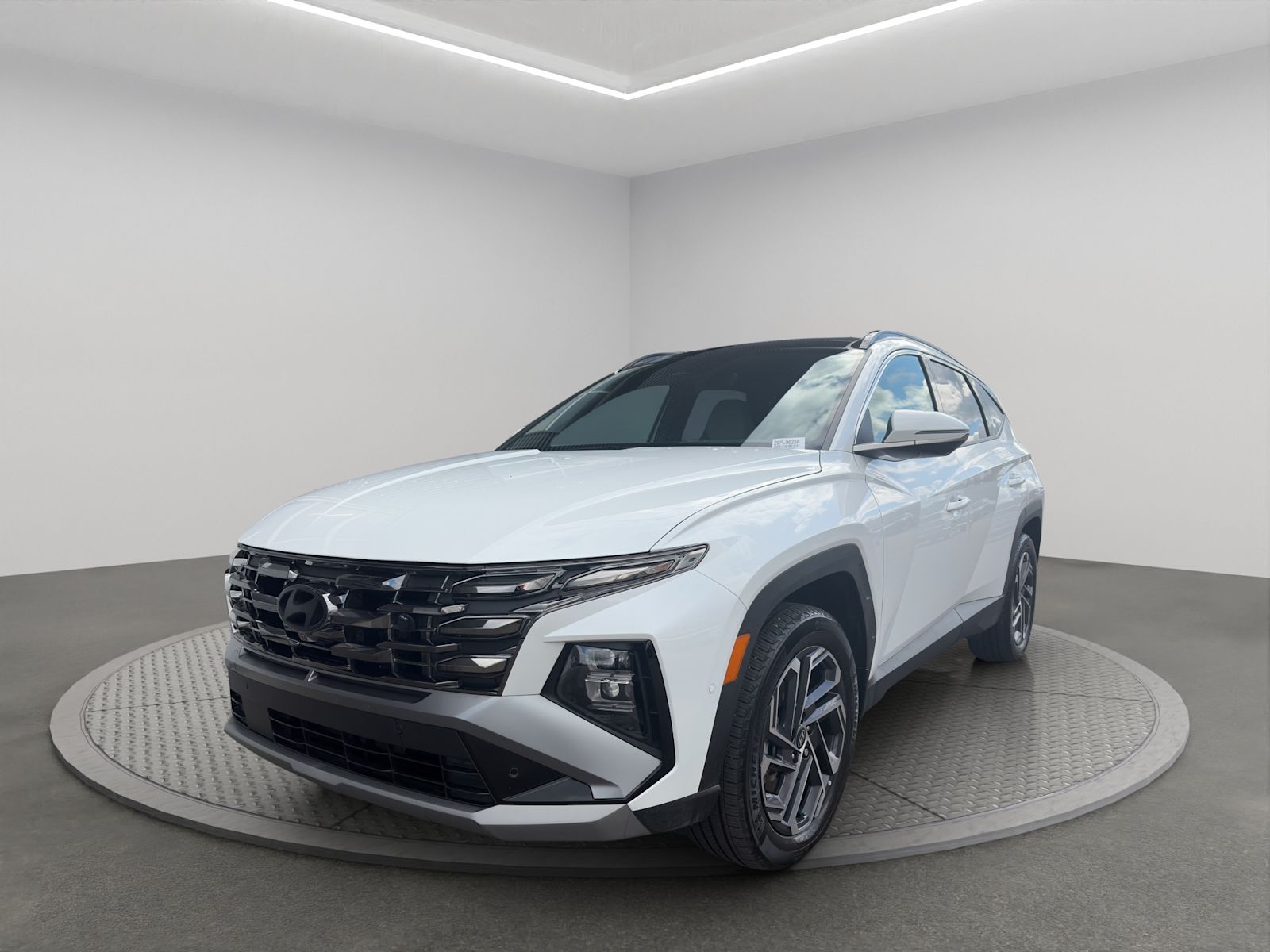 2025 Hyundai Tucson Hybrid Plug-In SUV / Crossover 6-Speed Automatic