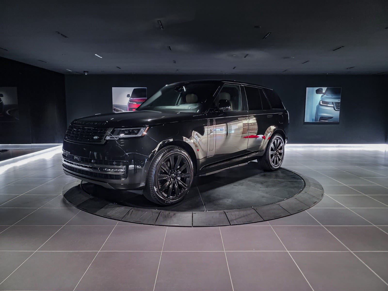 2026 Land Rover Range Rover SUV / Crossover 8-Speed Automatic