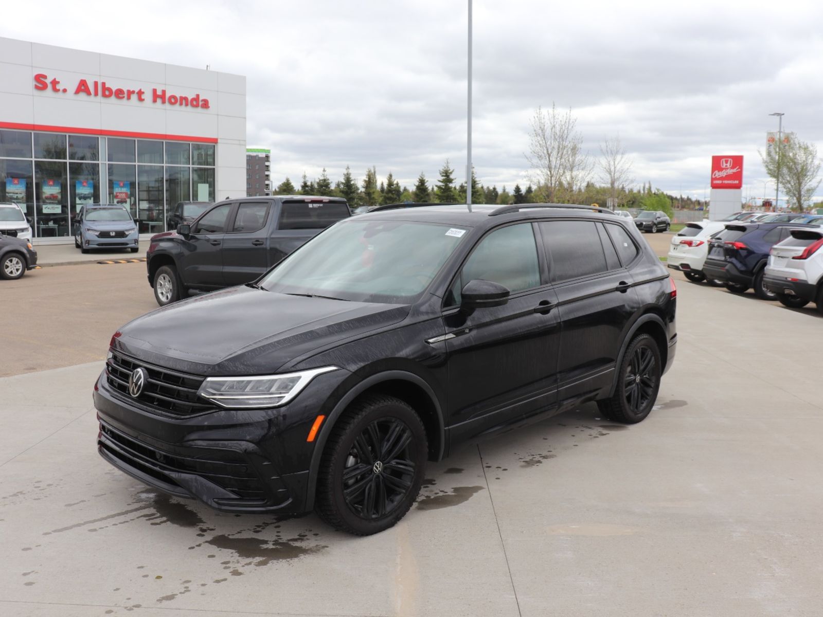 2022 Volkswagen Tiguan Comfortline R-Line Black 4Motion