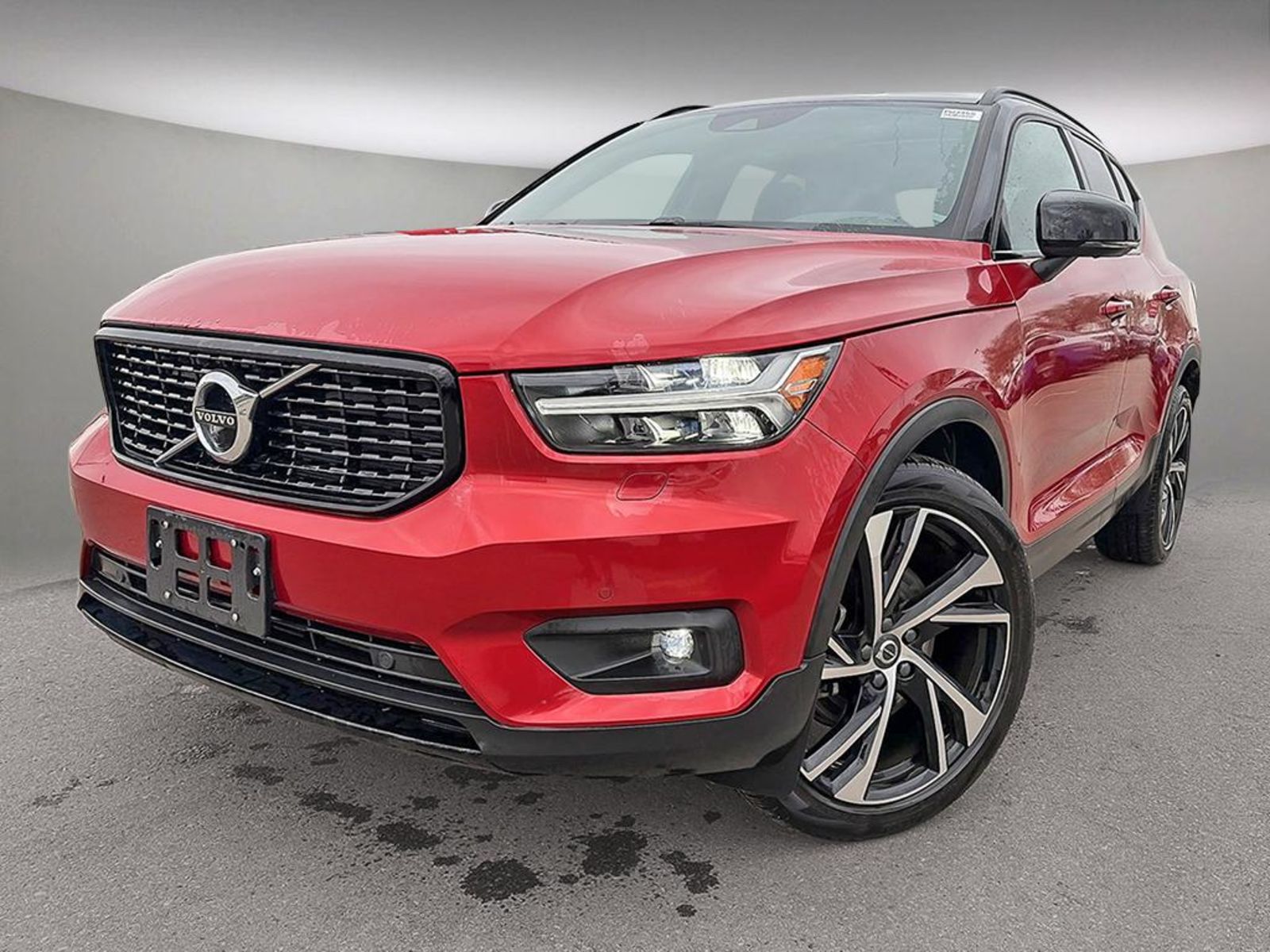 2022 Volvo XC40 T5 R-Design AWD