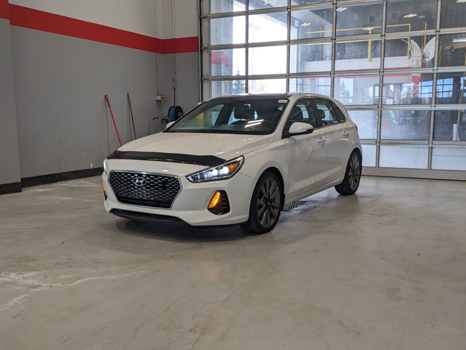  2018 Hyundai Elantra GT Sport FWD   