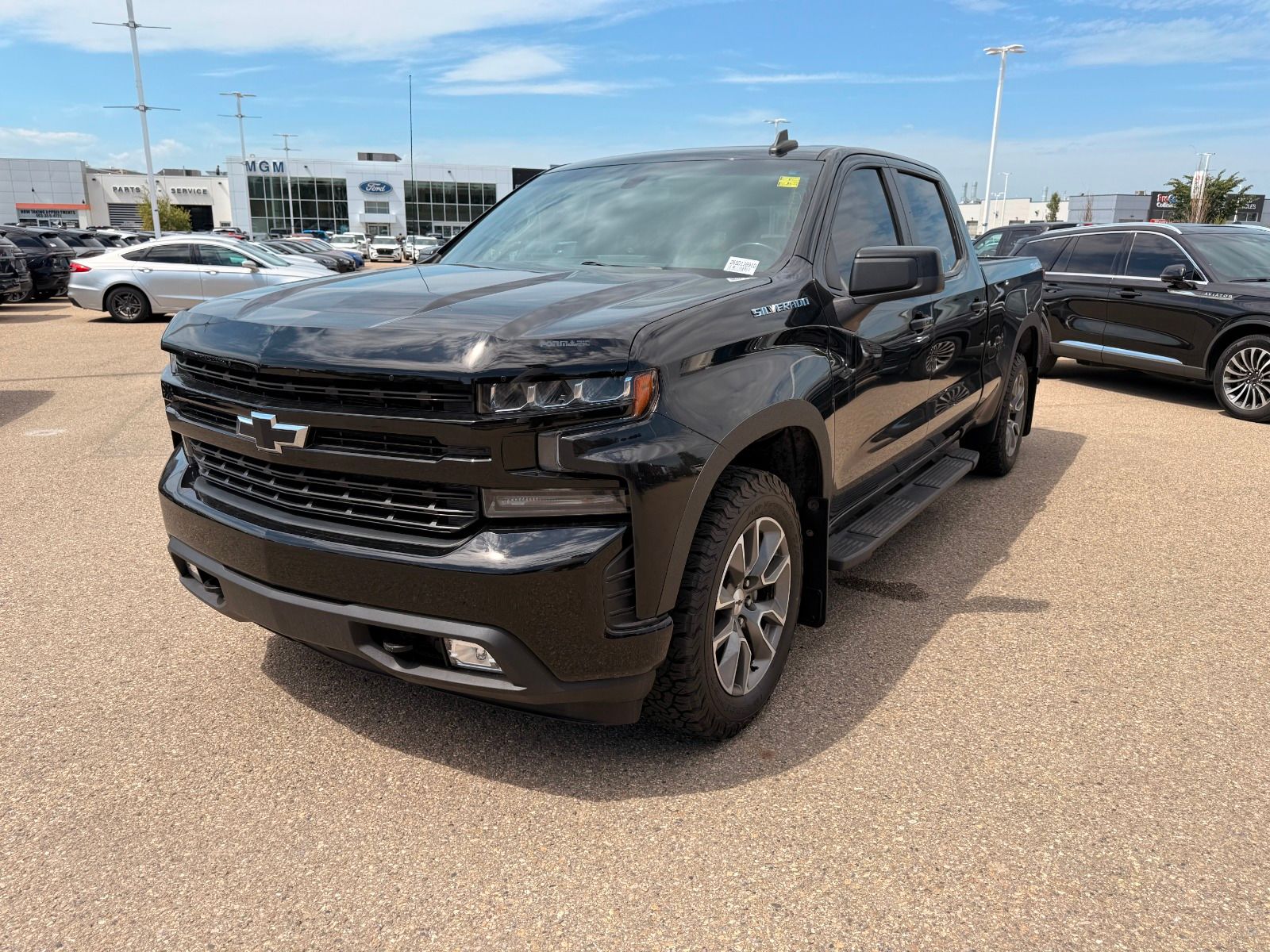  2019 Chevrolet Silverado 1500 RST Crew Cab 4WD   