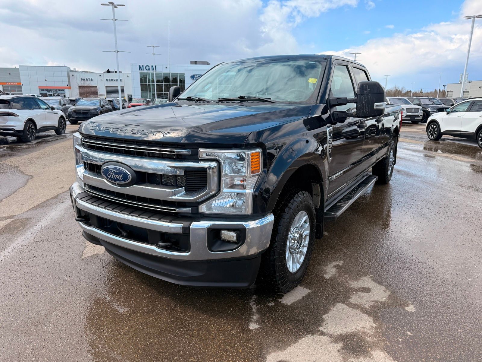 2021 Ford F-350 Super Duty XLT Crew Cab 4WD
