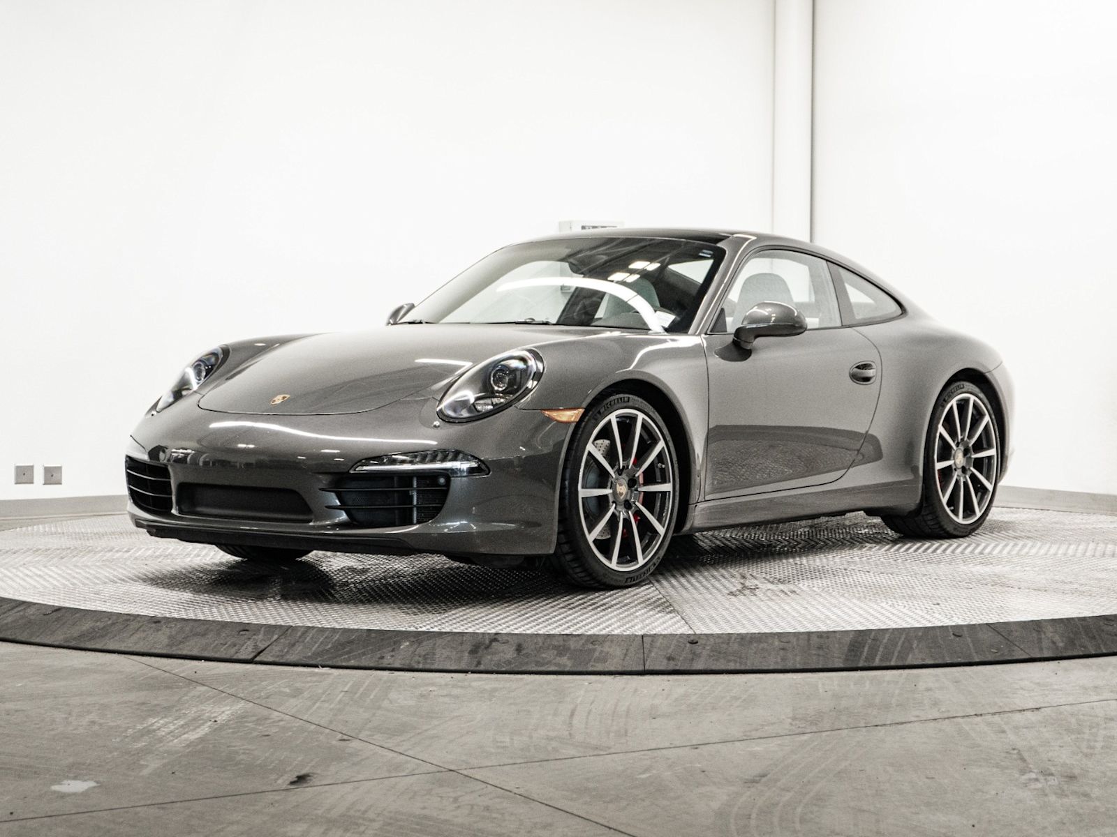 2013 Porsche 911 Coupe Rear-Wheel Drive 7-Speed Manual