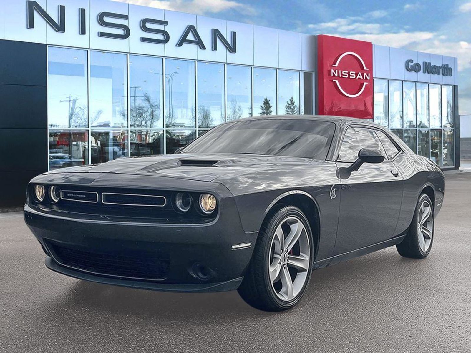 2017 Dodge Challenger SXT RWD