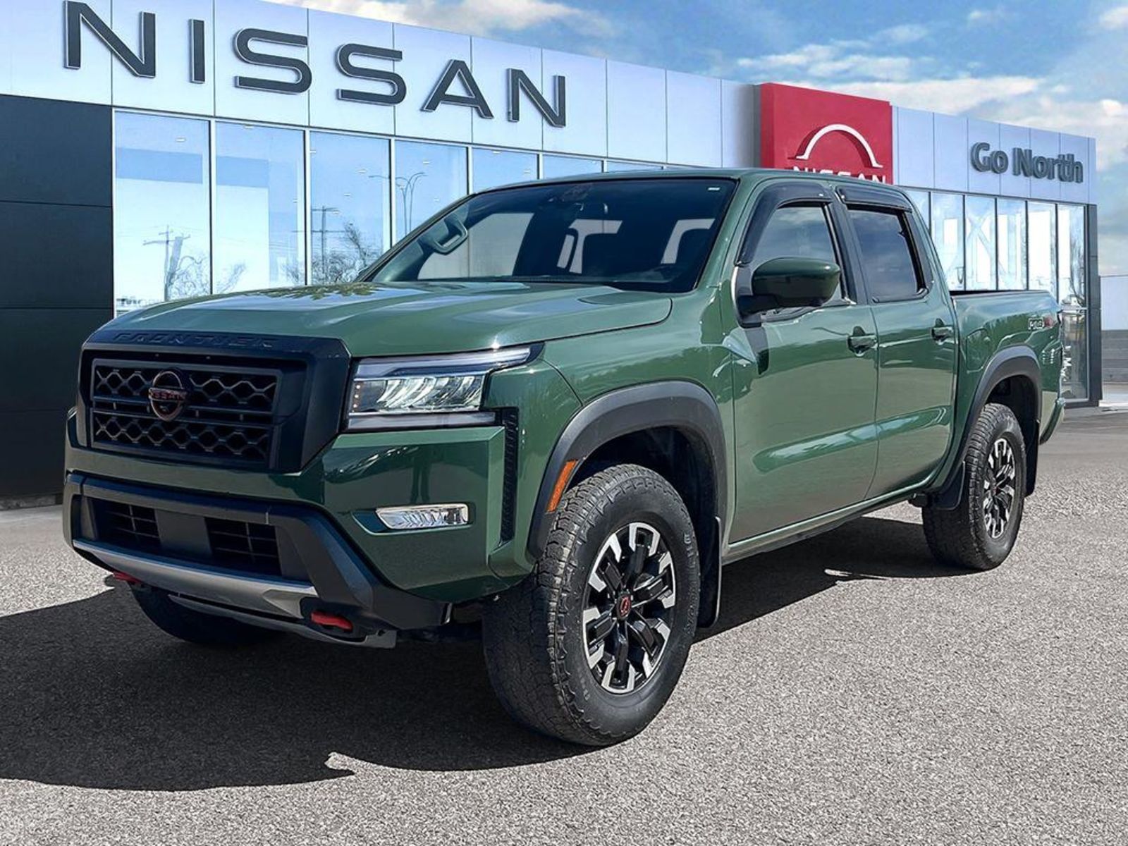2024 Nissan Frontier PRO-4X Crew Cab 4WD