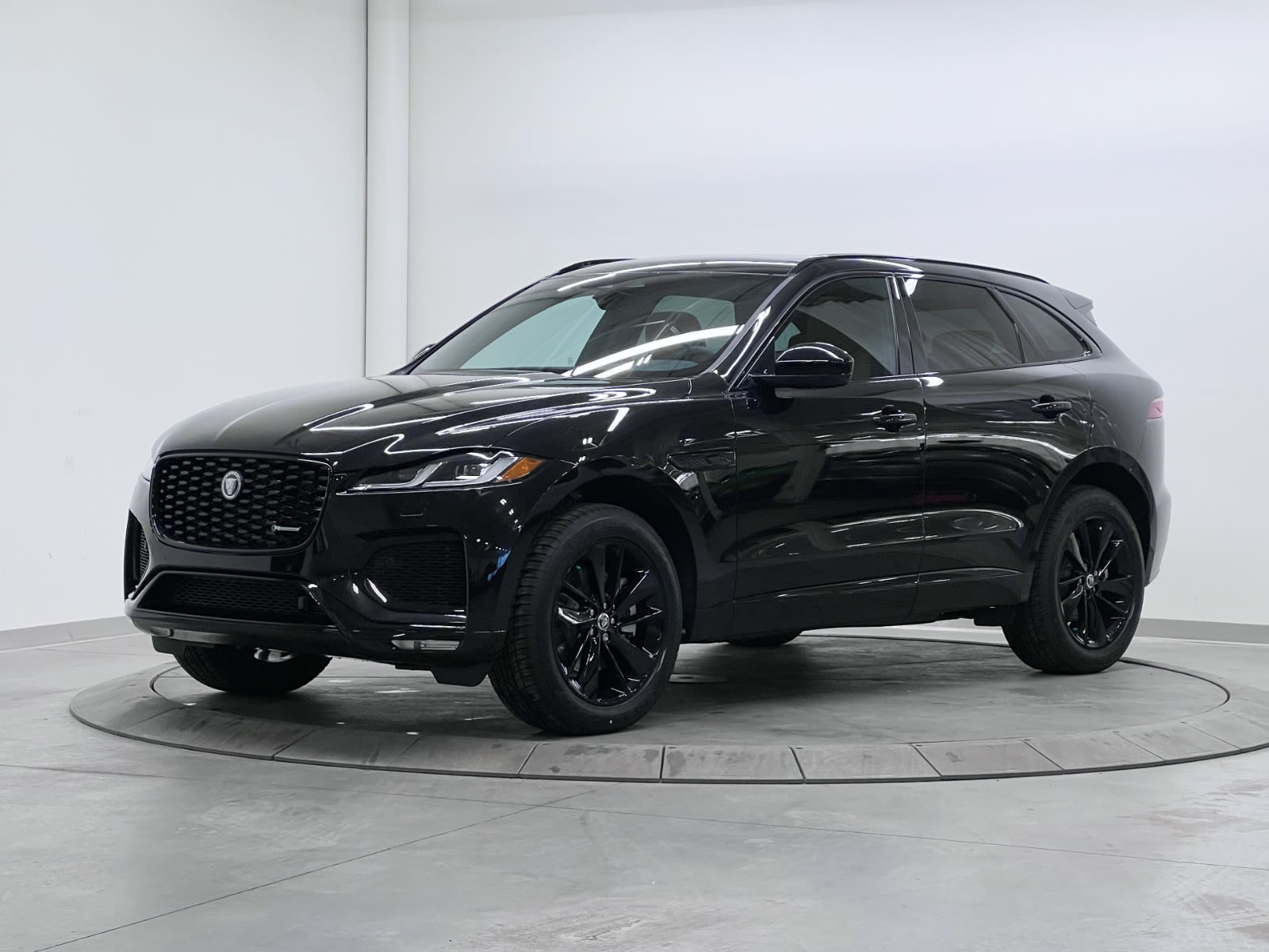 Jaguar F-PACE P250 R-Dynamic S AWD