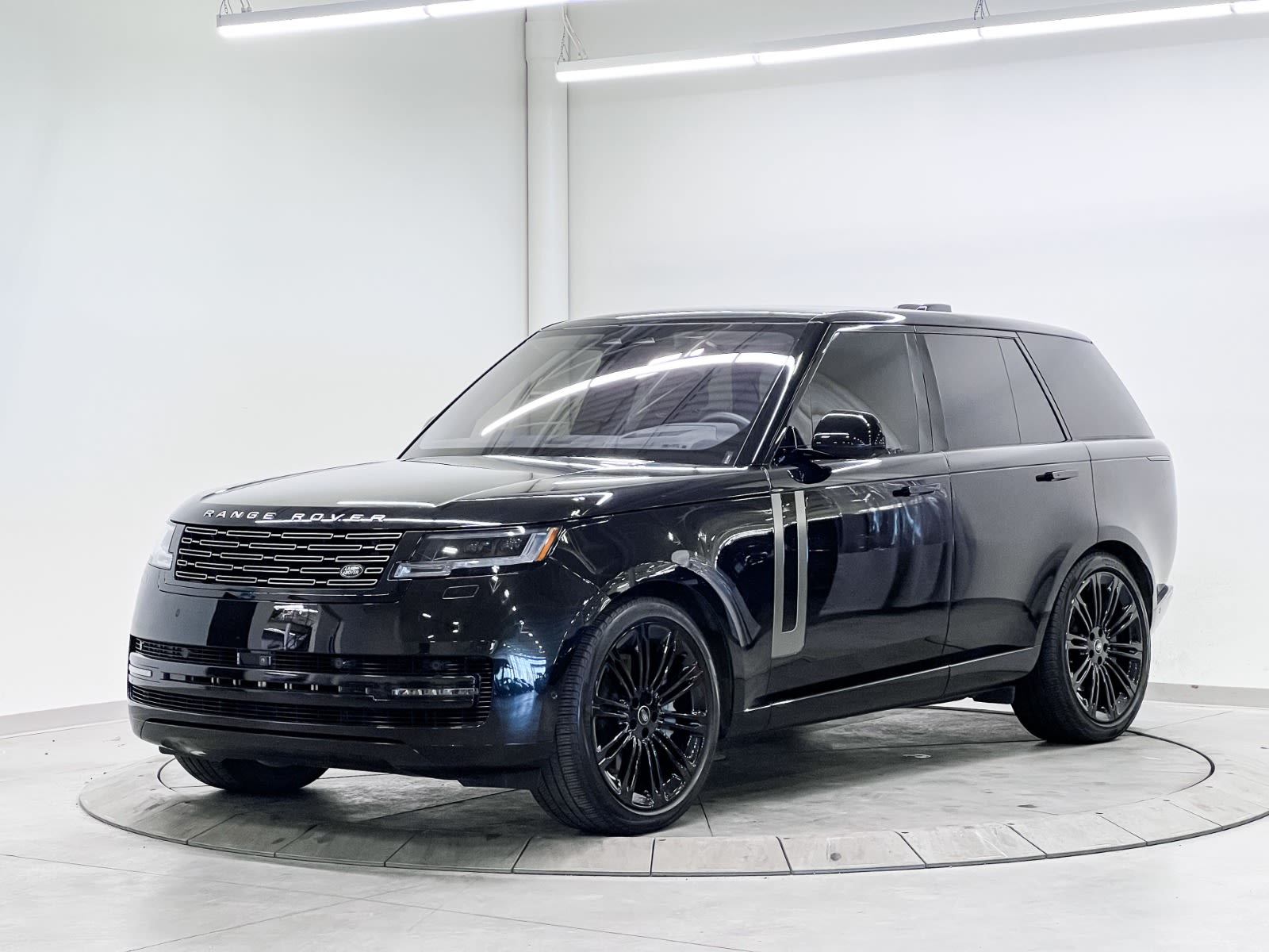  2023 Land Rover Range Rover SUV / Crossover All-Wheel Drive 8-Speed Automatic