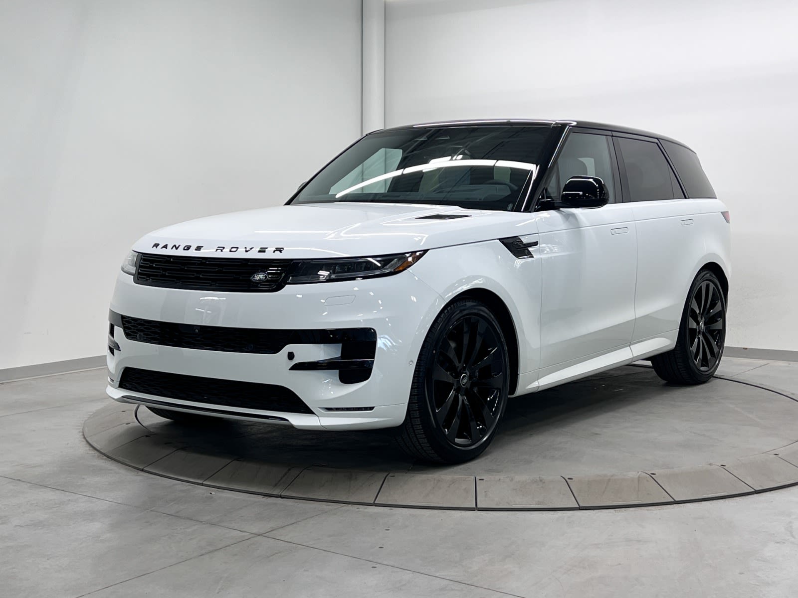  2024 Land Rover Range Rover Sport SUV / Crossover  8-Speed Automatic