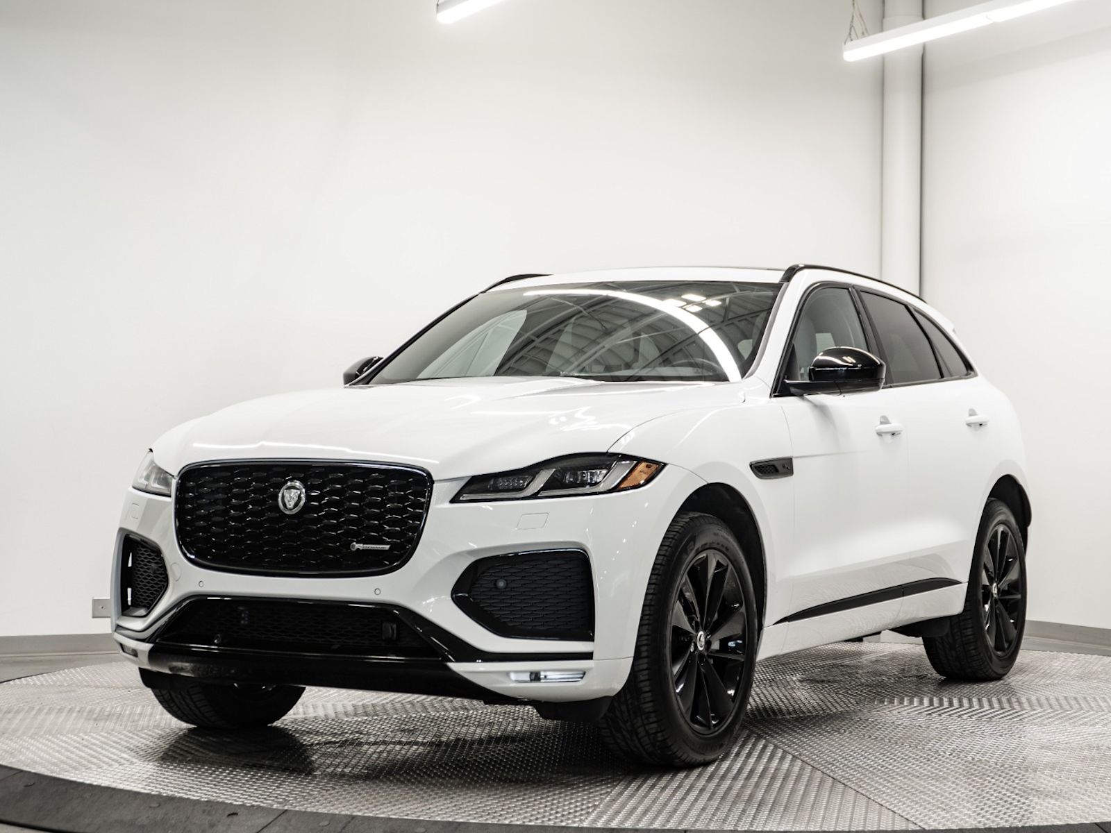 2024 Jaguar F-PACE SUV / Crossover All-Wheel Drive 8-Speed Automatic