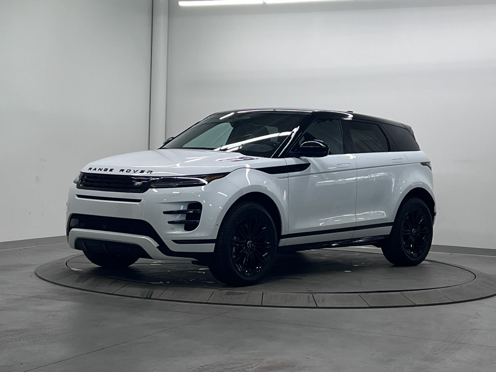 2025 Land Rover Range Rover Evoque P250 Dynamic HSE AWD
