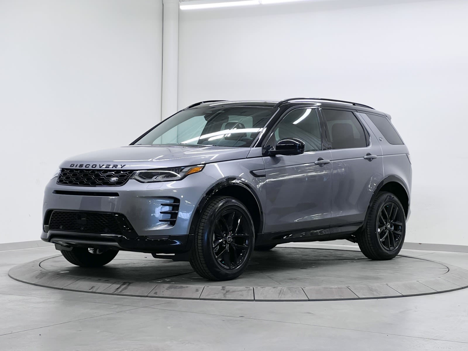 Land Rover Discovery Sport P250 Dynamic SE AWD 2025