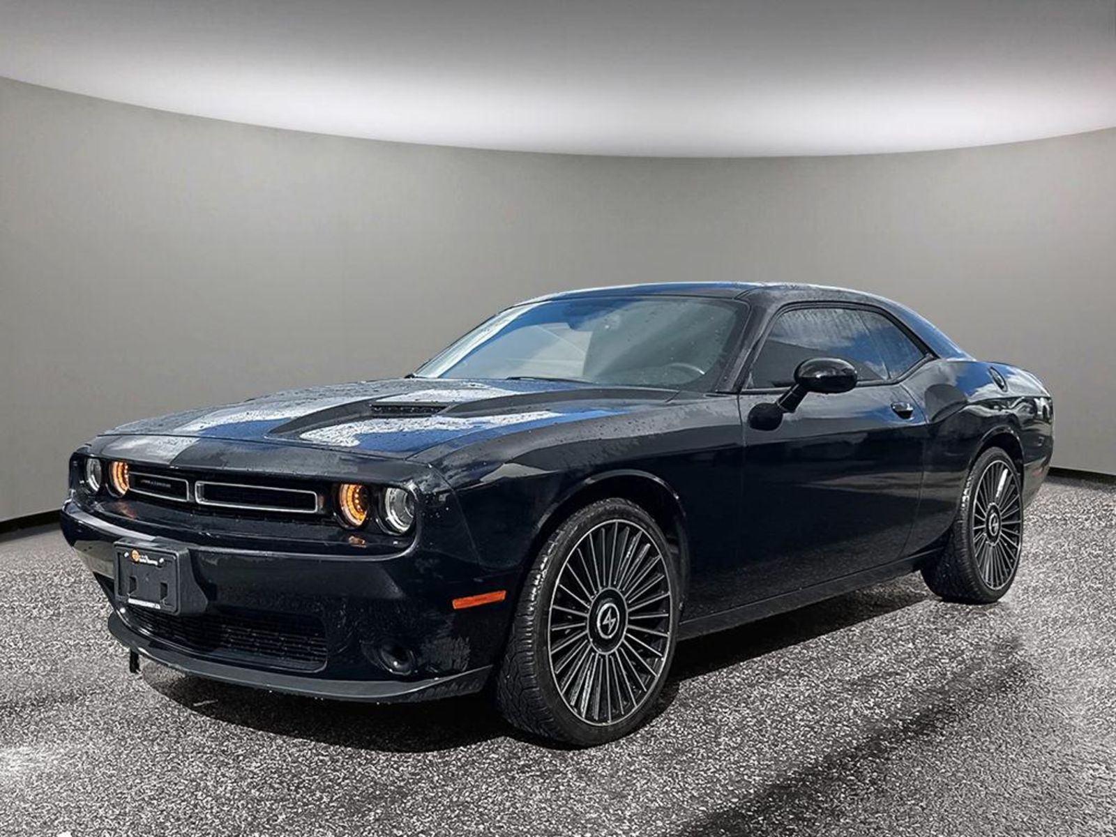 2019 Dodge Challenger SXT RWD