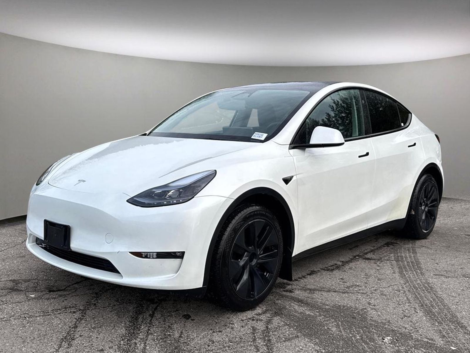 2025 Tesla Model Y Long Range AWD