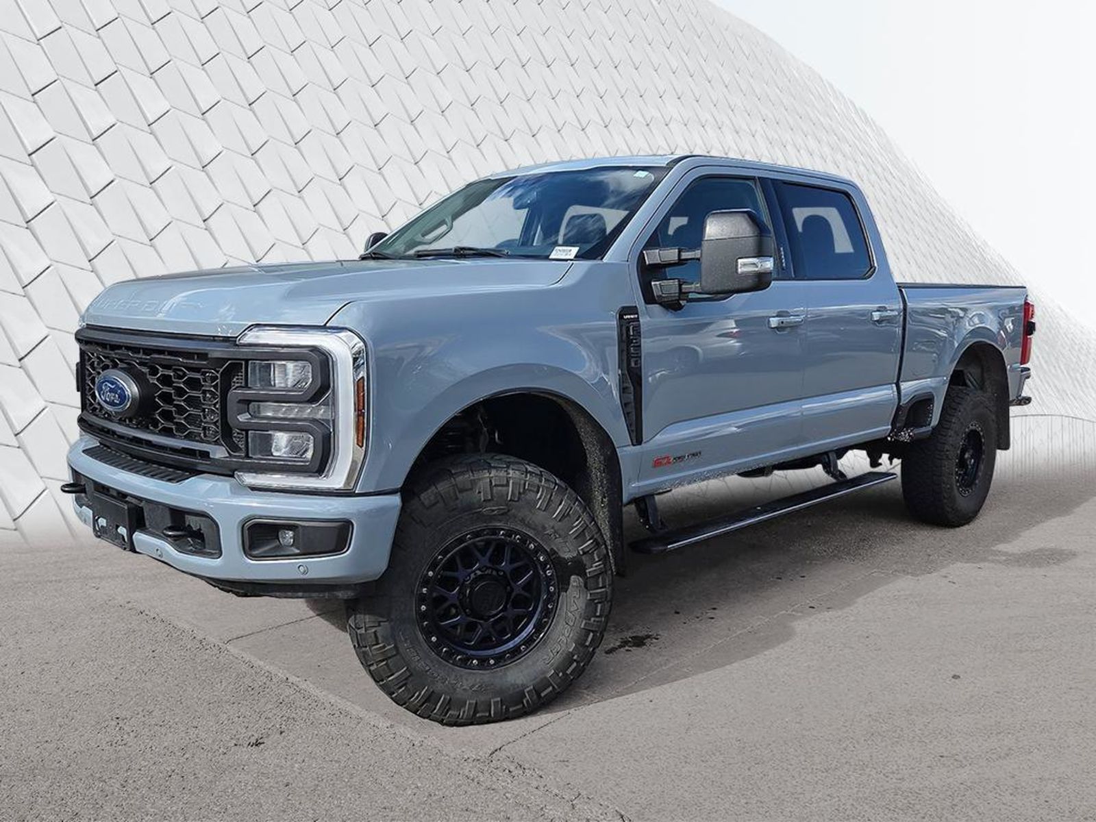 2024 Ford F-350 Super Duty Lariat Crew Cab 4WD