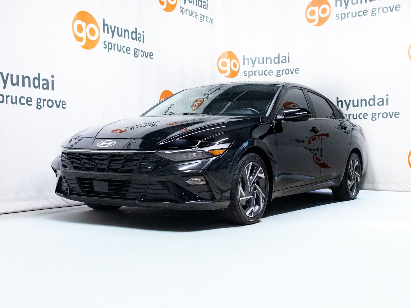  2024 Hyundai Elantra Hybrid Sedan  6-Speed Automatic