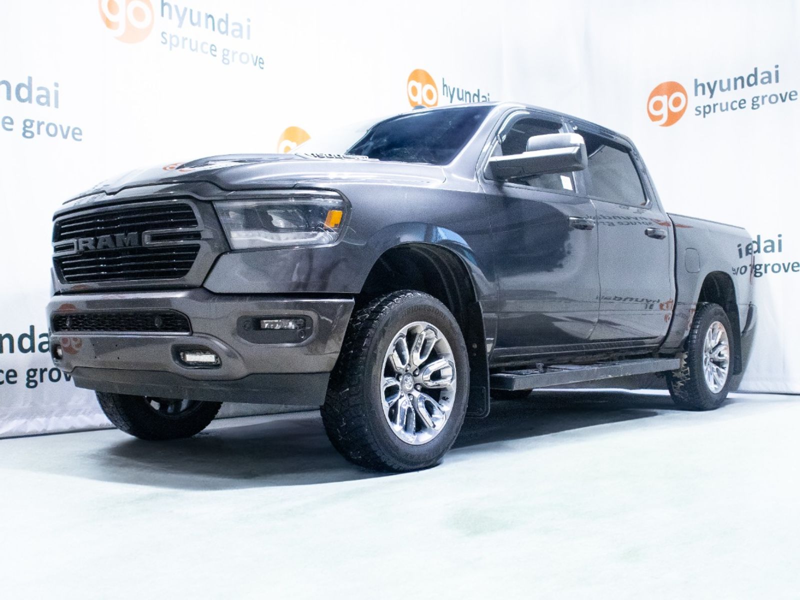 2019 RAM 1500 Sport Crew Cab 4WD Pickup Truck  8-Speed Automatic