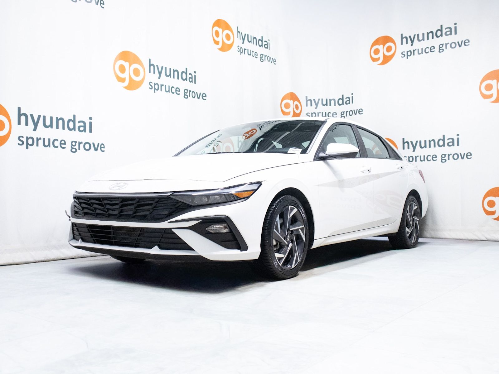  2025 Hyundai Elantra Preferred FWD   