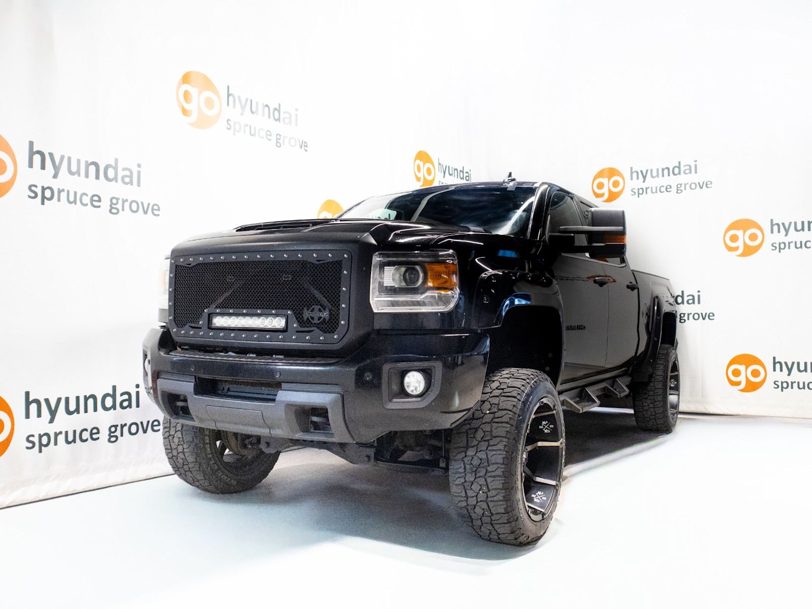  2019 GMC Sierra 3500HD Pickup Truck Four-Wheel Drive 6-Speed Automatic