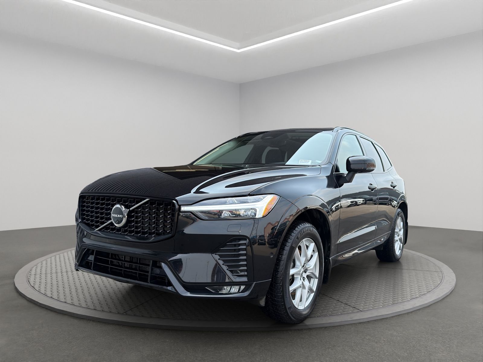 2024 Volvo XC60 SUV / Crossover All-Wheel Drive 8-Speed Automatic