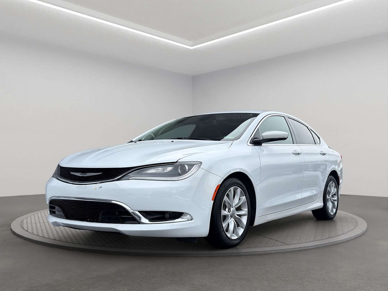 2015 Chrysler 200 Sedan Front-Wheel Drive 9-Speed Automatic