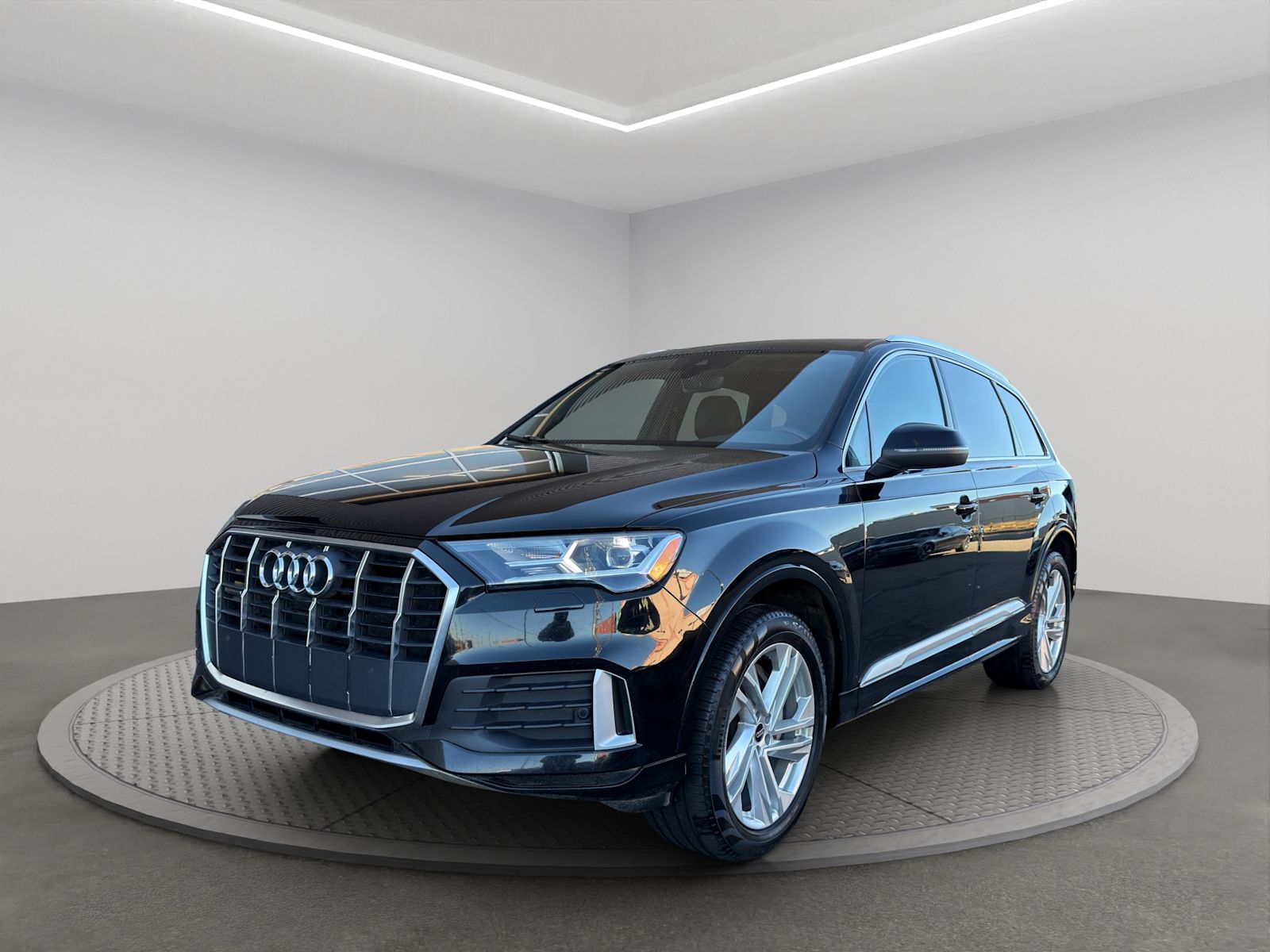 2023 Audi Q7 SUV / Crossover 8-Speed Automatic