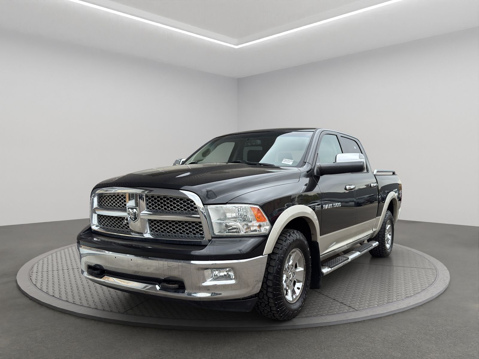 2011 RAM 1500 Laramie Crew Cab 4WD