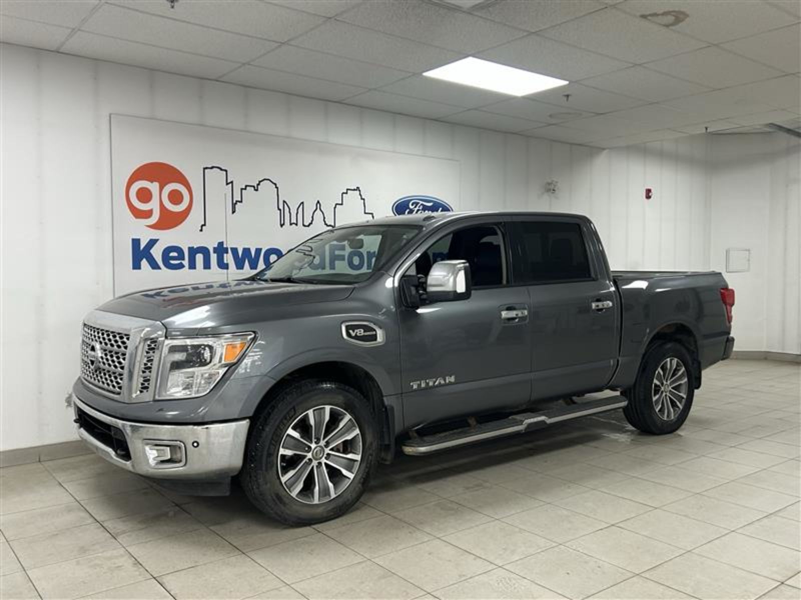  2017 Nissan Titan SL Crew Cab 4WD Pickup Truck Four-Wheel Drive 7-Speed Automatic