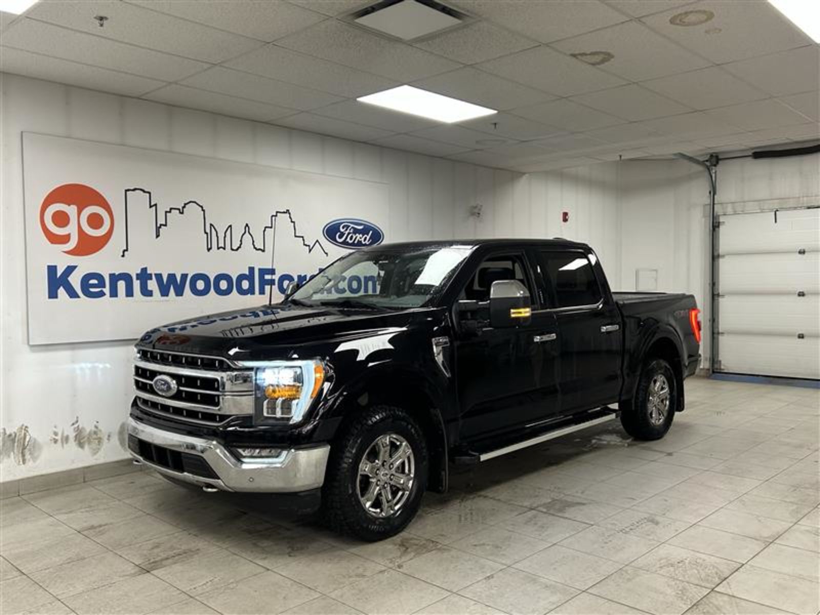 2023 Ford F-150 Lariat SuperCrew 4WD   