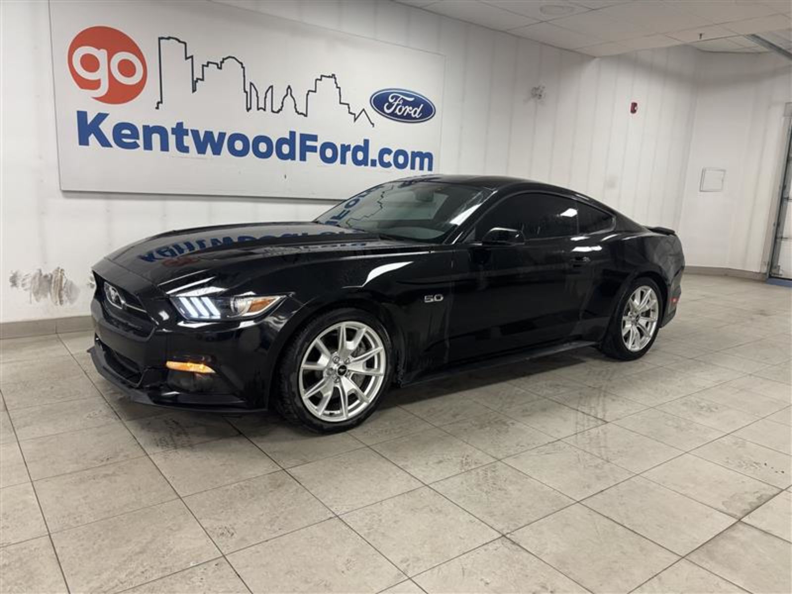  2015 Ford Mustang Coupe Rear-Wheel Drive 6-Speed Manual
